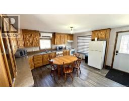 Living room - 171 12e Rue, Shippagan, NB E8S1C4 Photo 11