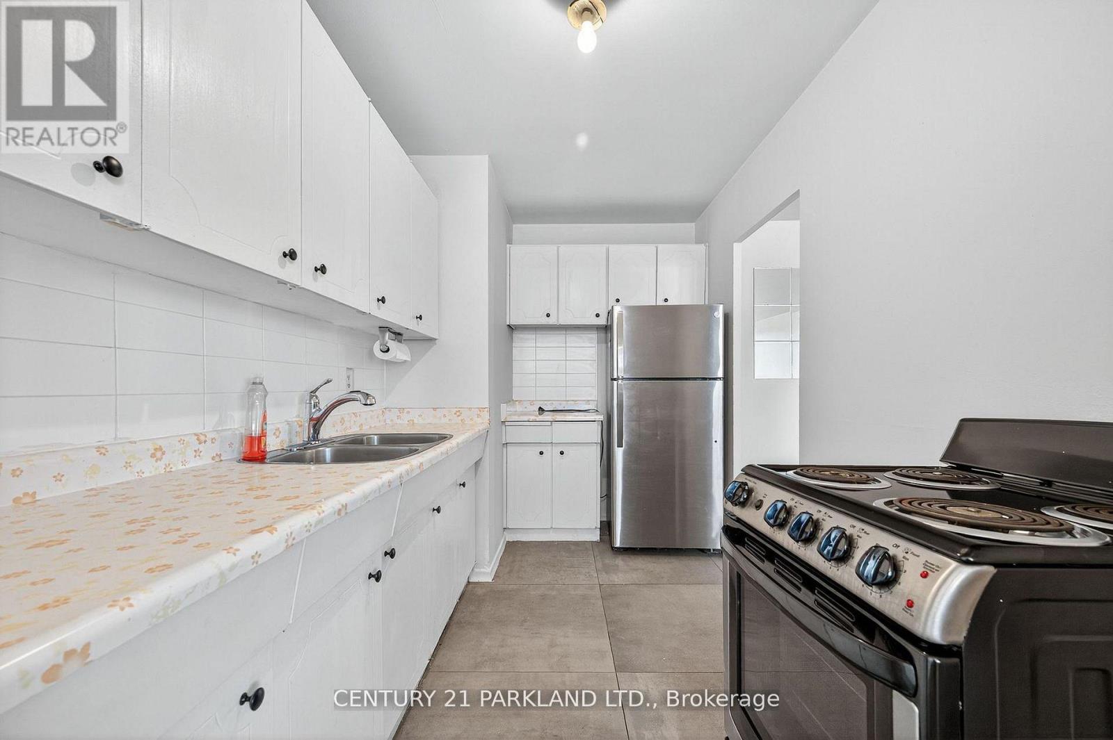 #202 2961 DUFFERIN STREET - 10