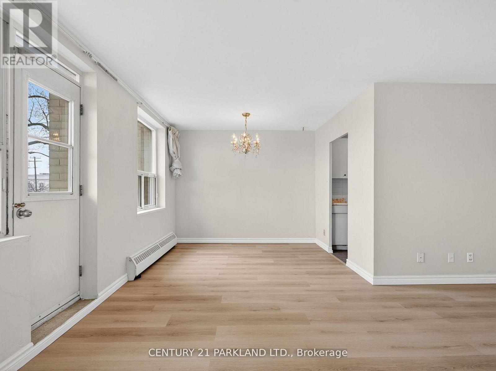 #202 2961 DUFFERIN STREET - 15