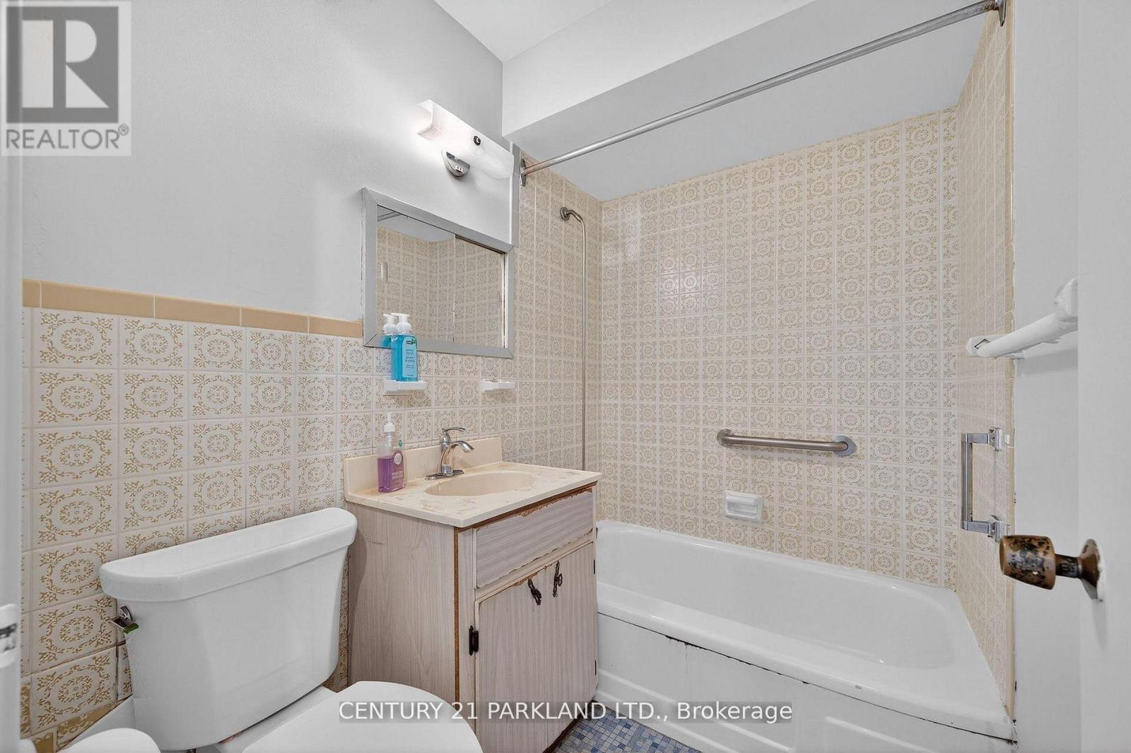 #202 2961 DUFFERIN STREET - 21