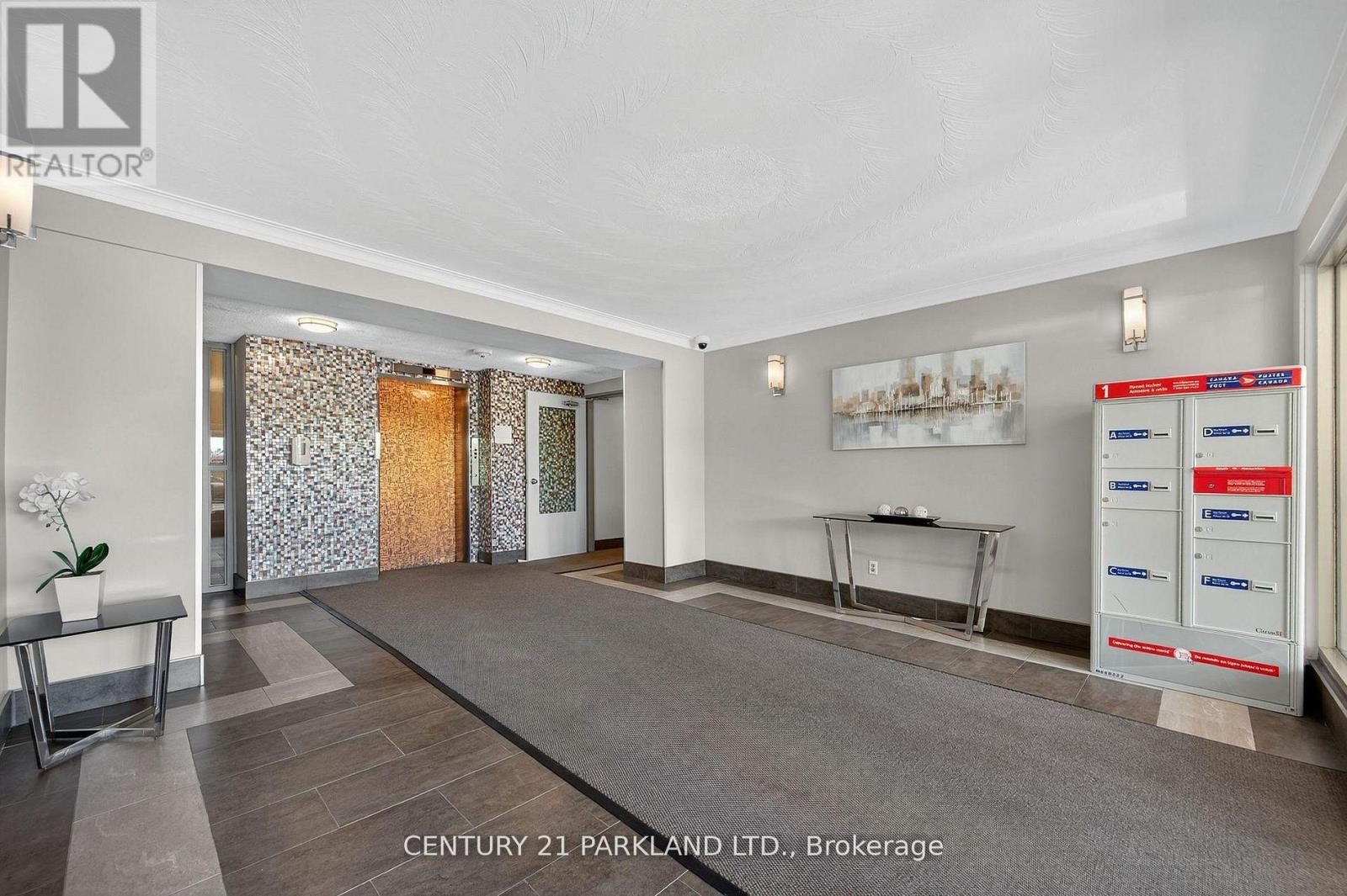#202 2961 DUFFERIN STREET - 4