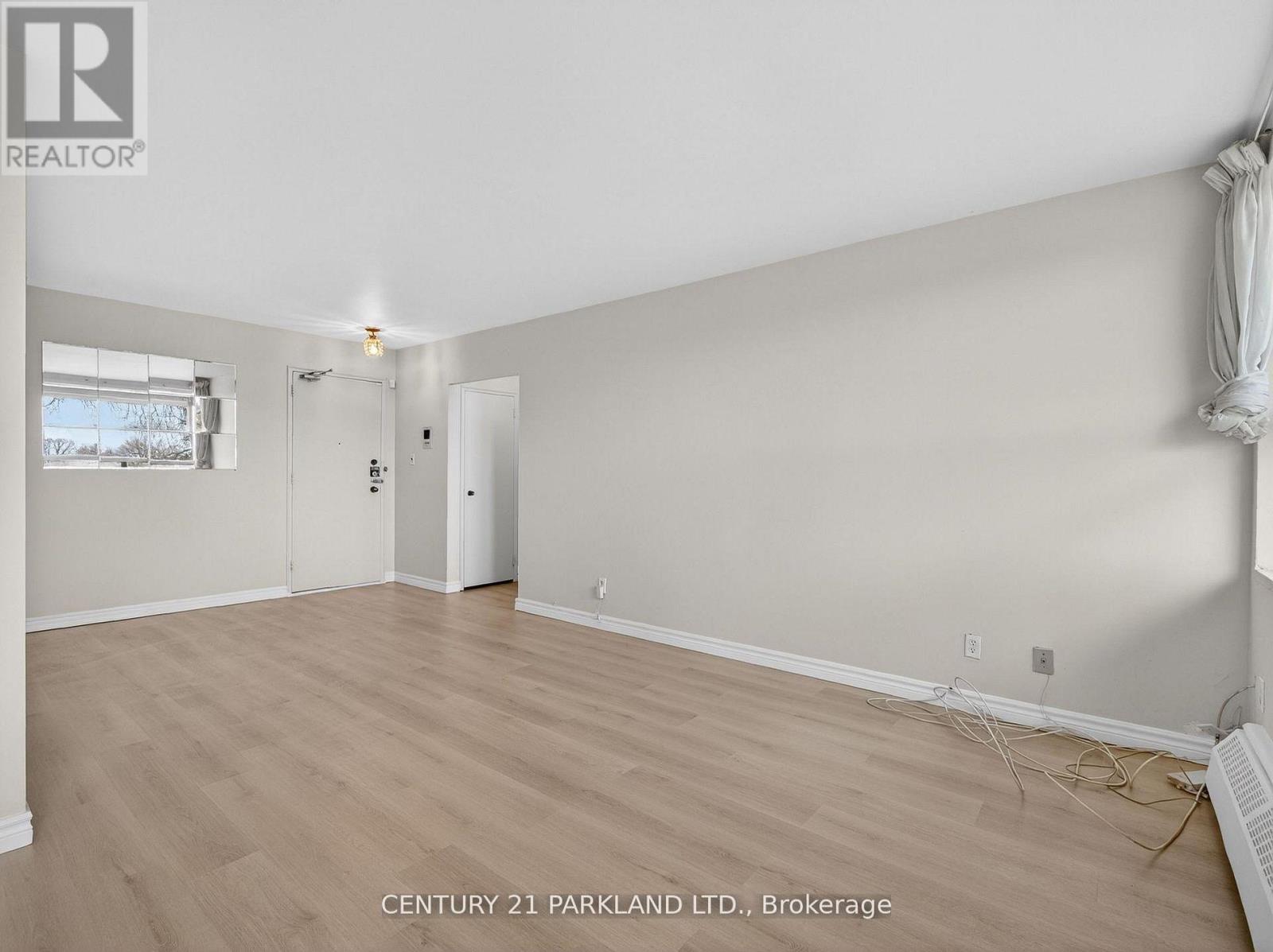 #202 2961 DUFFERIN STREET - 9