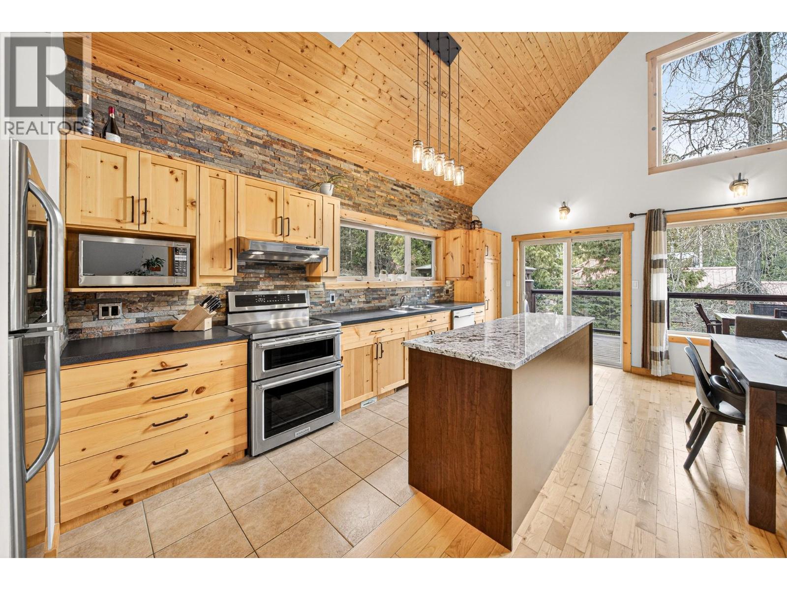 19 Alpine Trail Crescent - 23