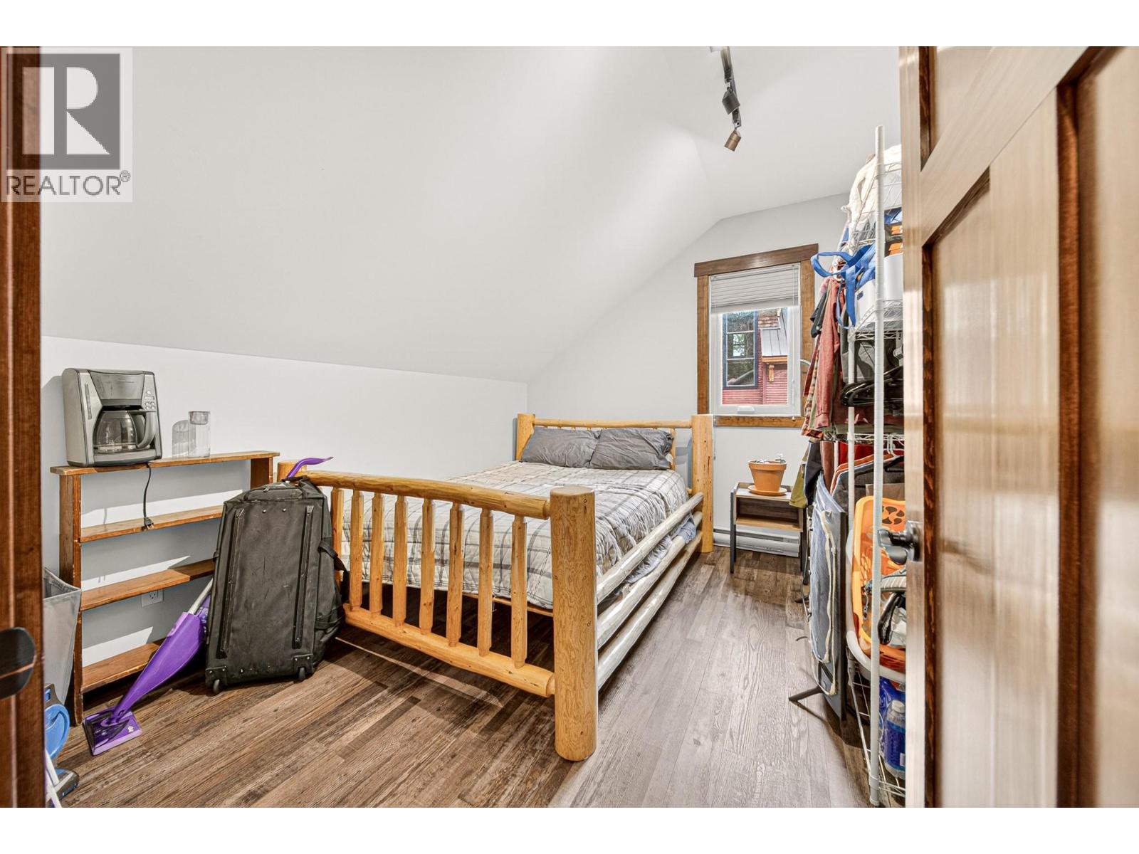 19 Alpine Trail Crescent - 52