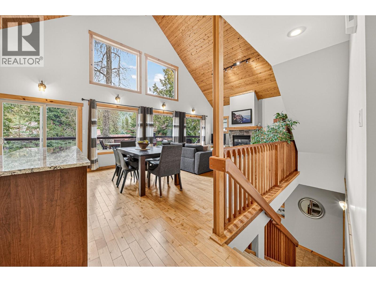 19 Alpine Trail Crescent - 21