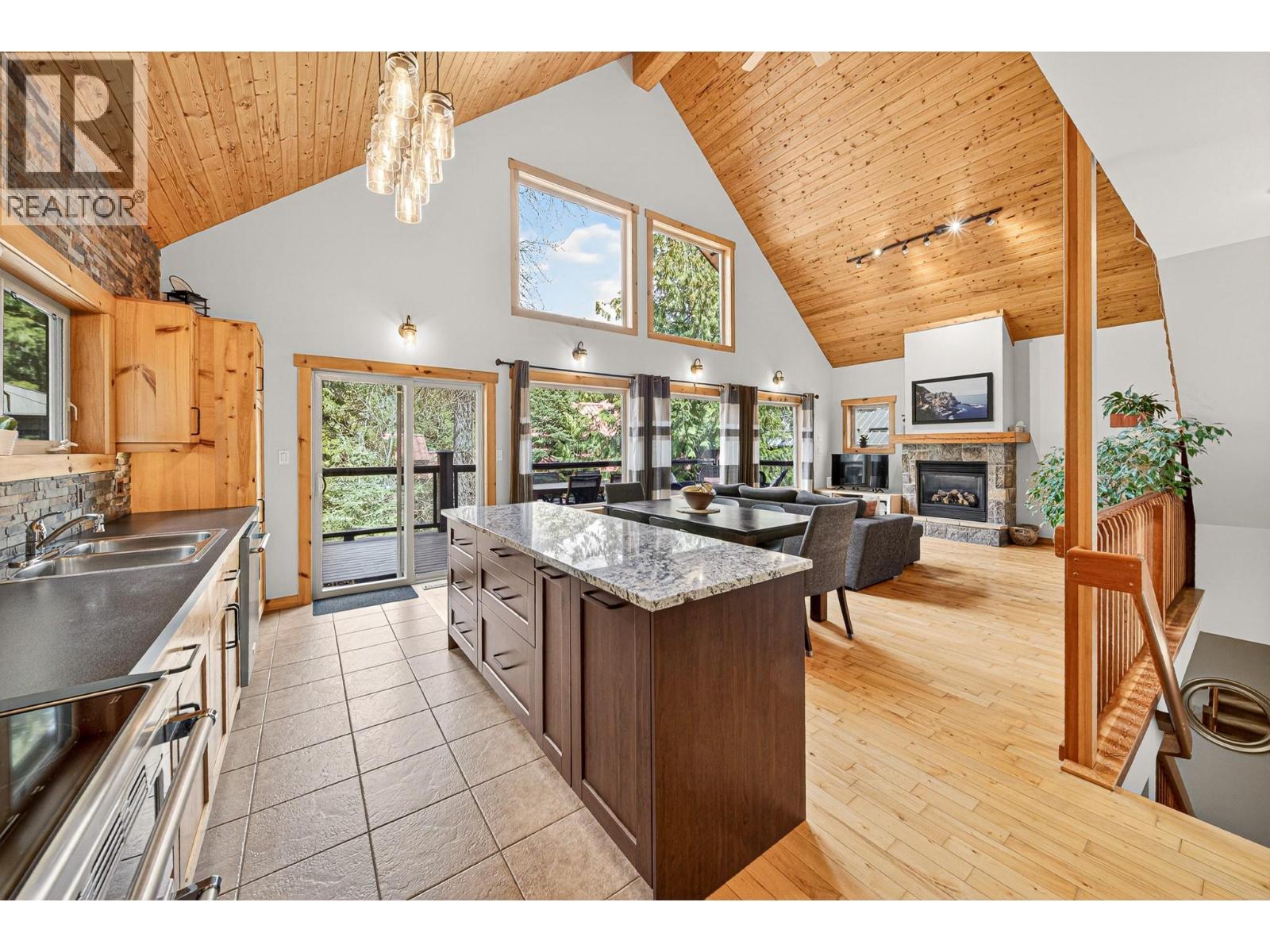 19 Alpine Trail Crescent - 24