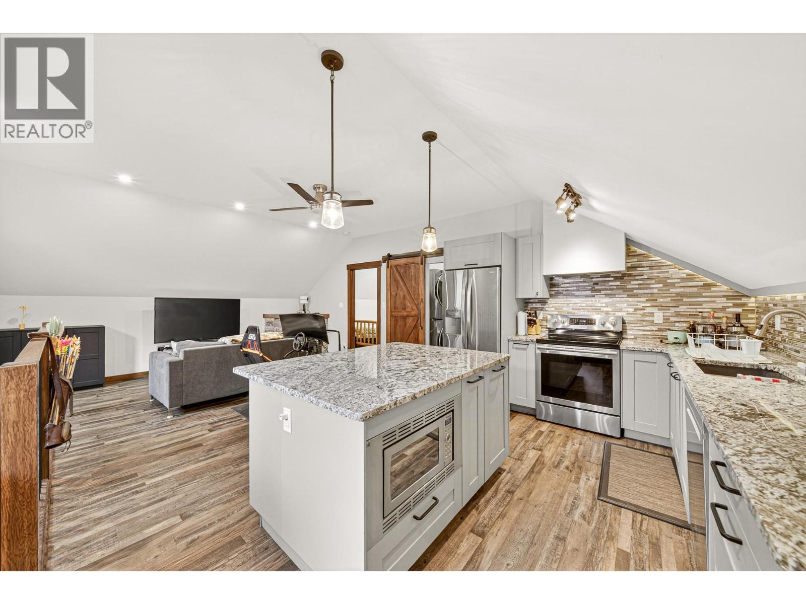 19 Alpine Trail Crescent - 48