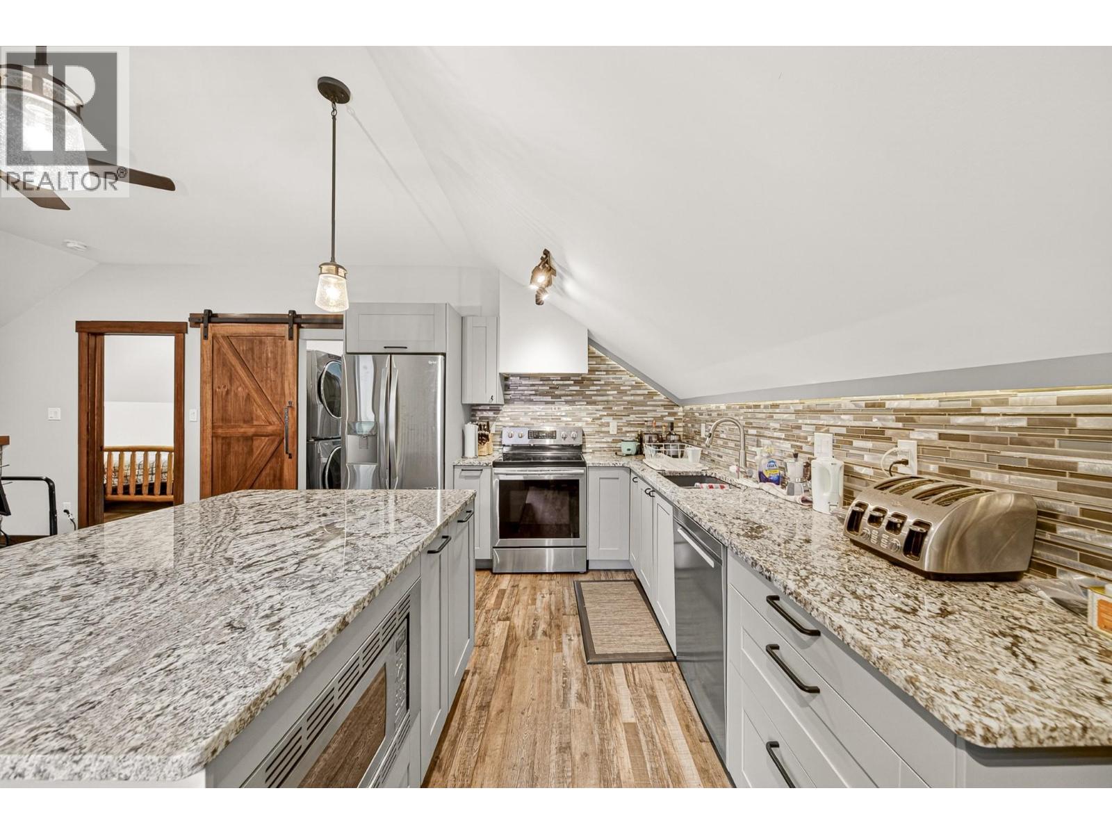 19 Alpine Trail Crescent - 49