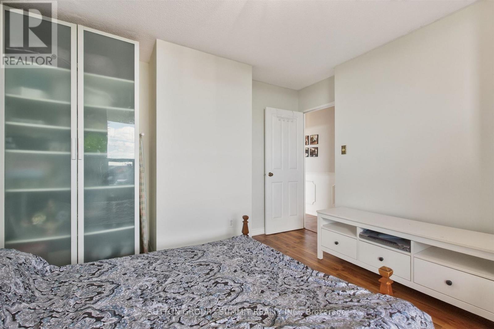 #1606 1535 LAKESHORE ROAD E - 28