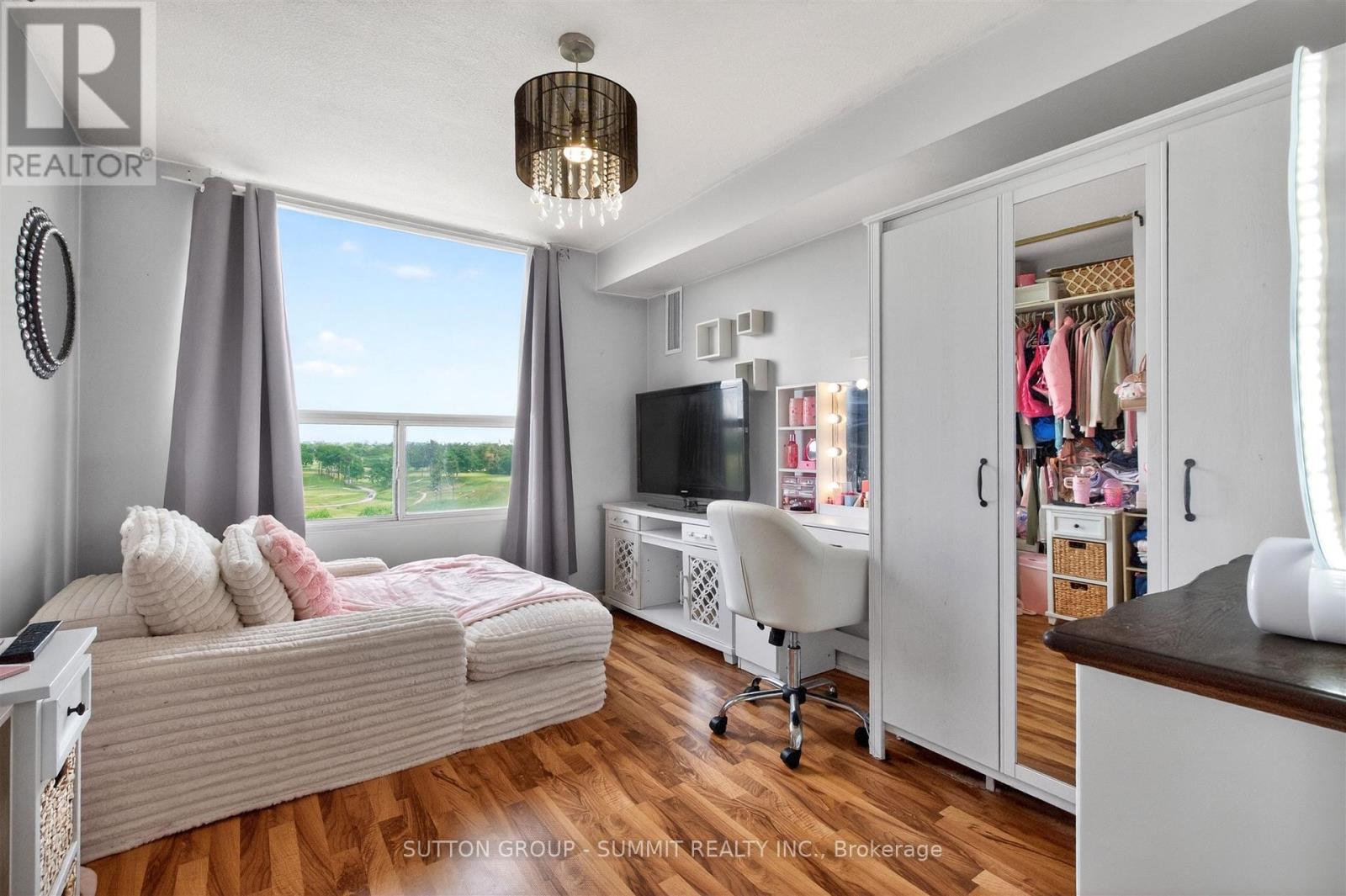 #1606 1535 LAKESHORE ROAD E - 29