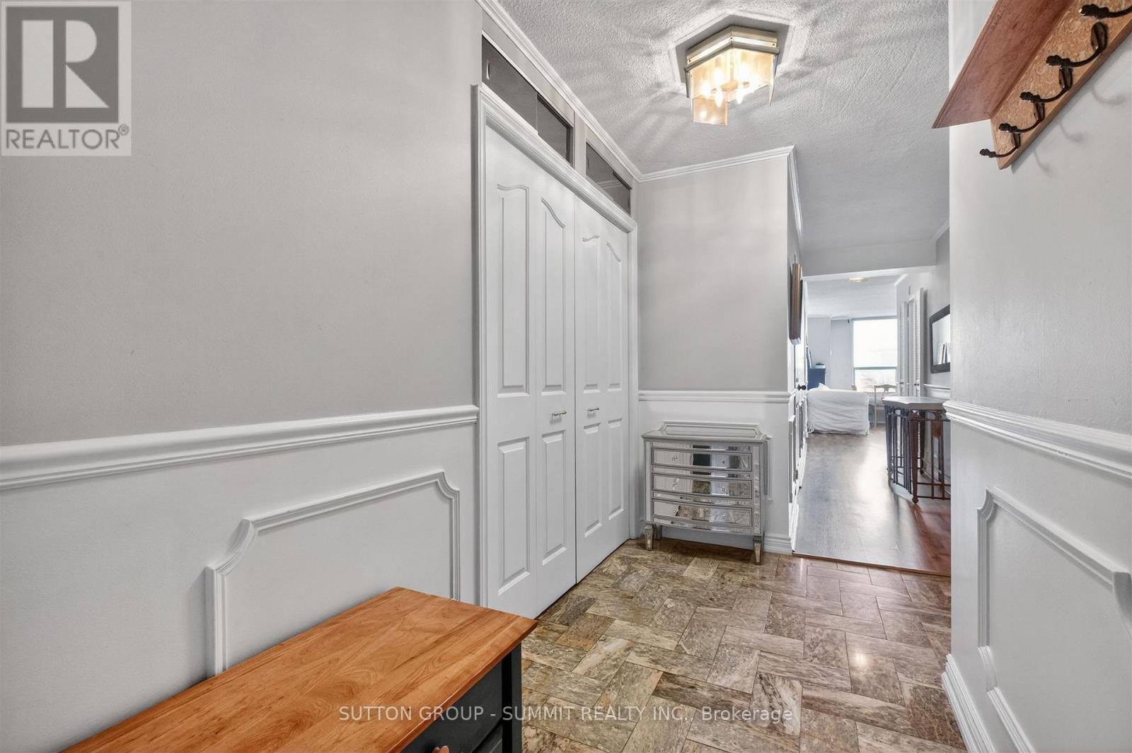 #1606 1535 LAKESHORE ROAD E - 3
