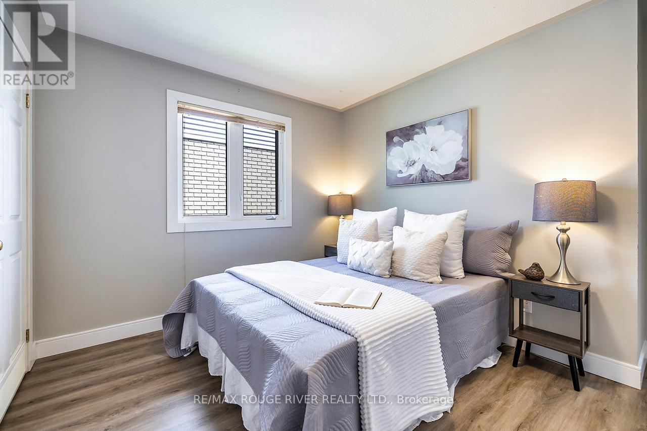 640 PINEWOOD DRIVE - 20