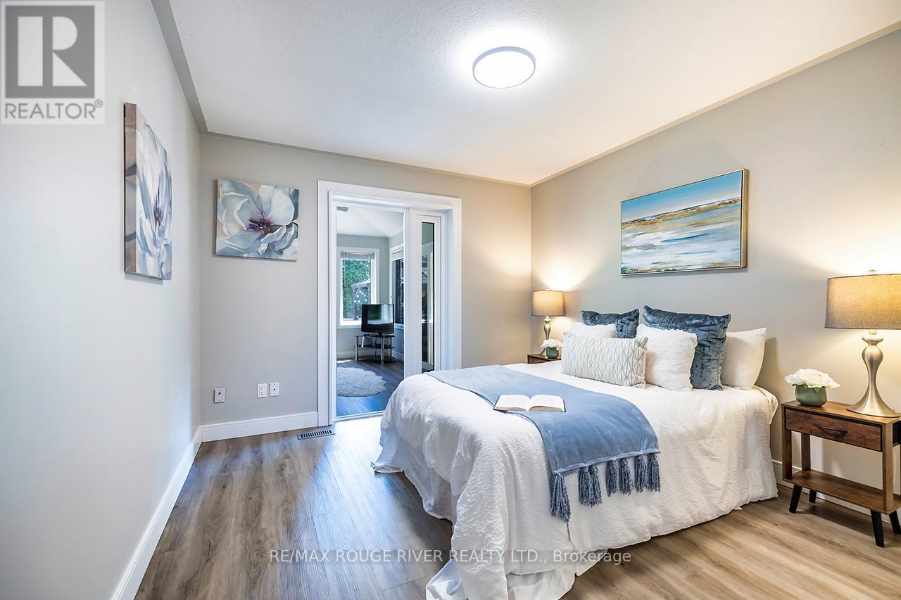 640 PINEWOOD DRIVE - 22