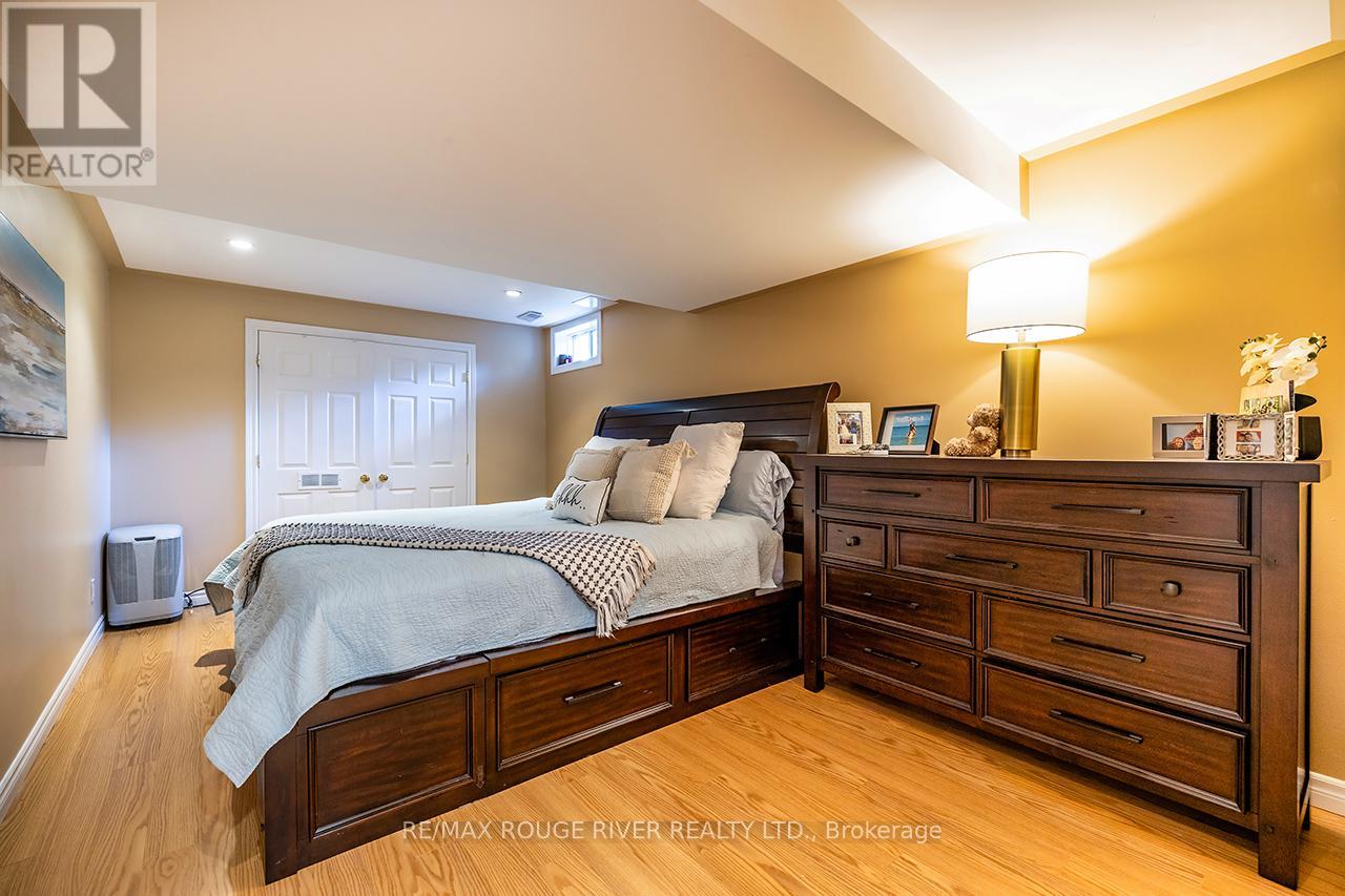 640 PINEWOOD DRIVE - 30