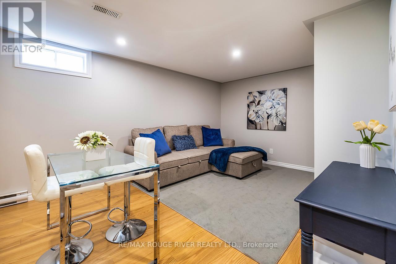 640 PINEWOOD DRIVE - 34