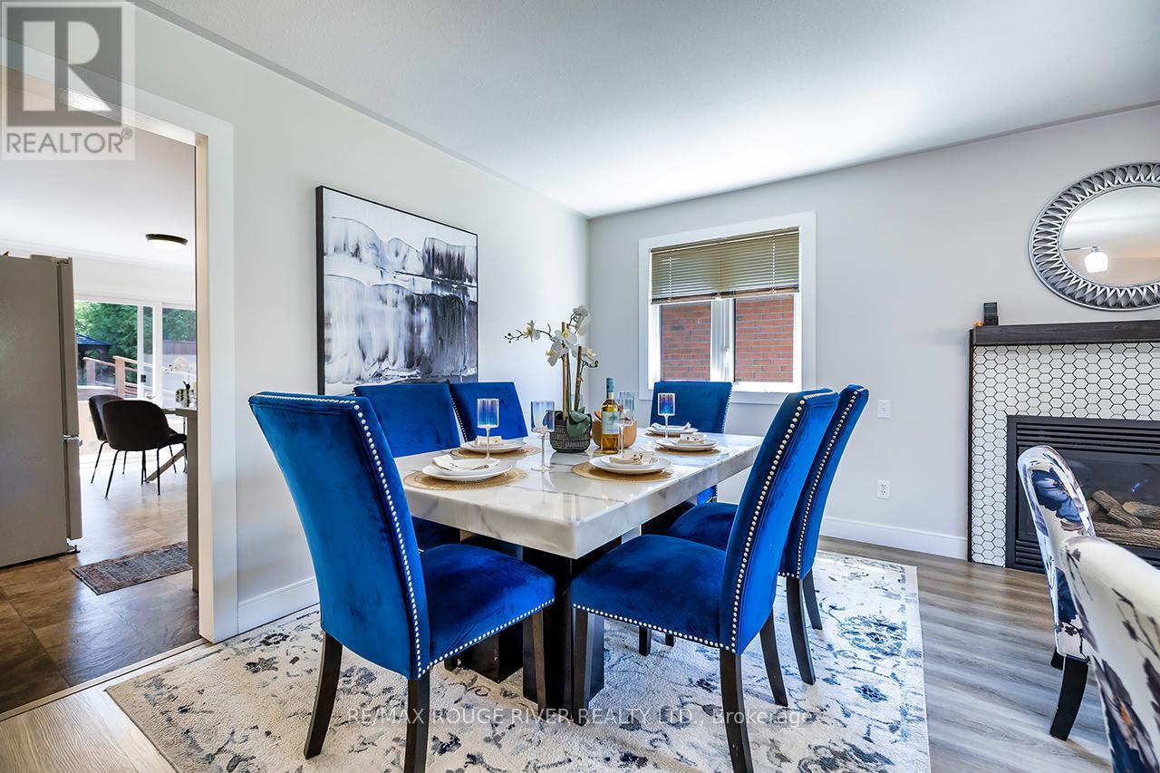 640 PINEWOOD DRIVE - 8