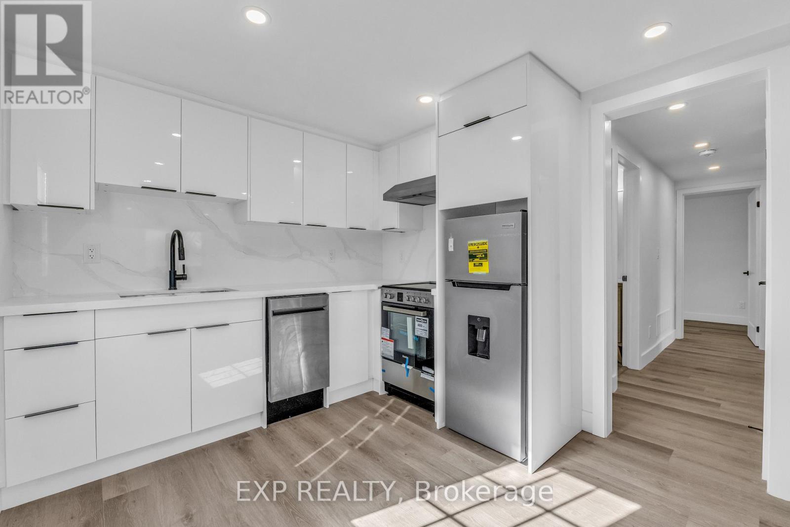 113 GREEN ROAD - 15