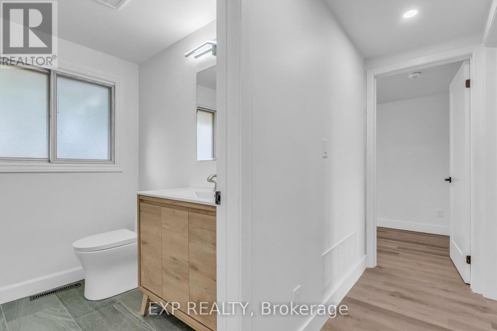 113 GREEN ROAD - 20
