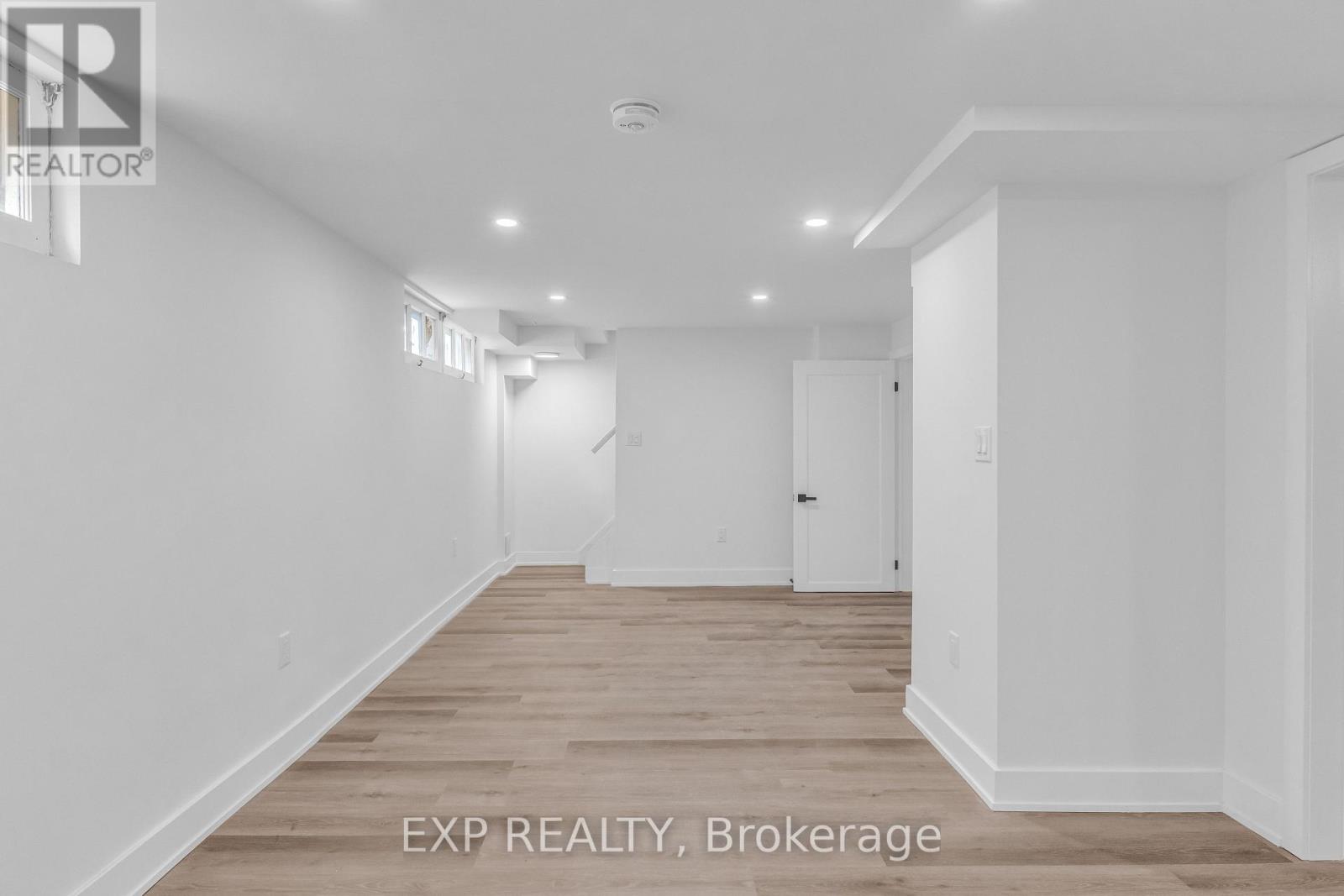 113 GREEN ROAD - 30
