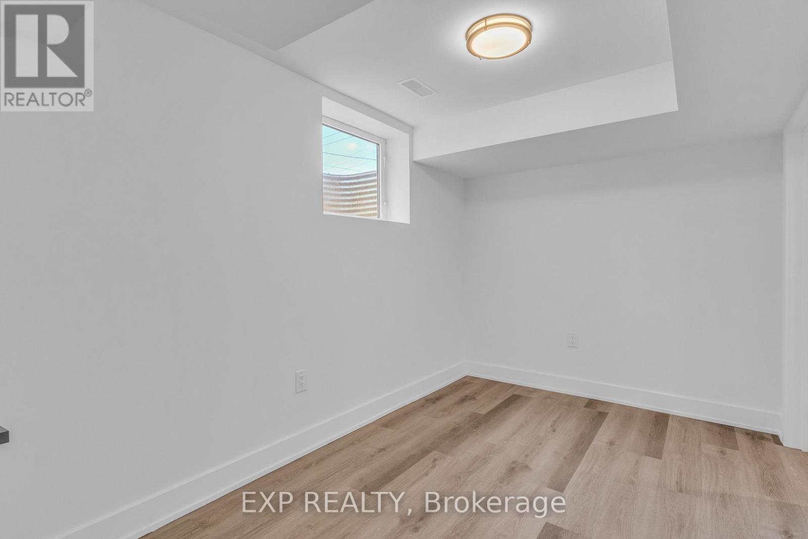 113 GREEN ROAD - 34