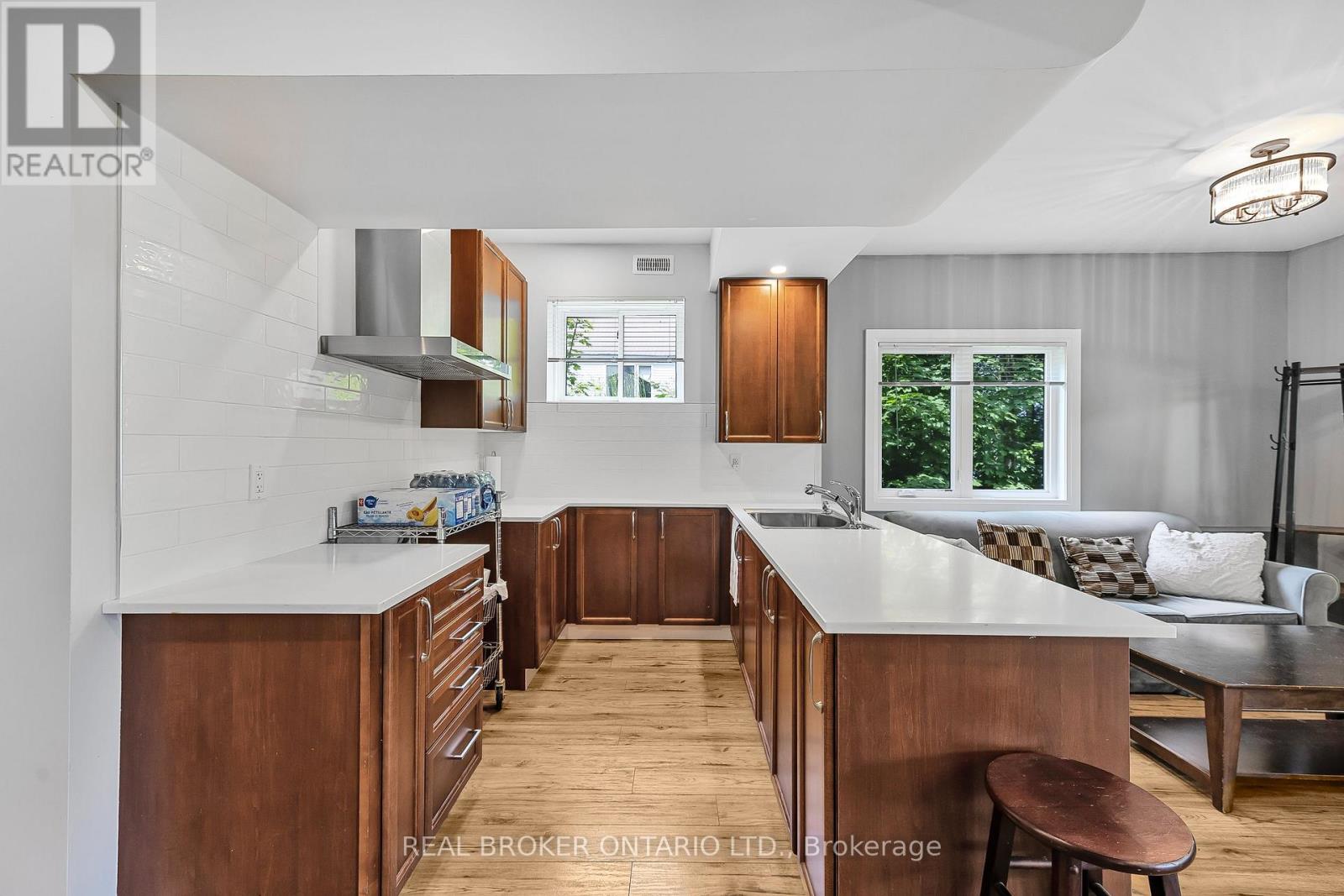 1 MCKOWEN ROAD - 27