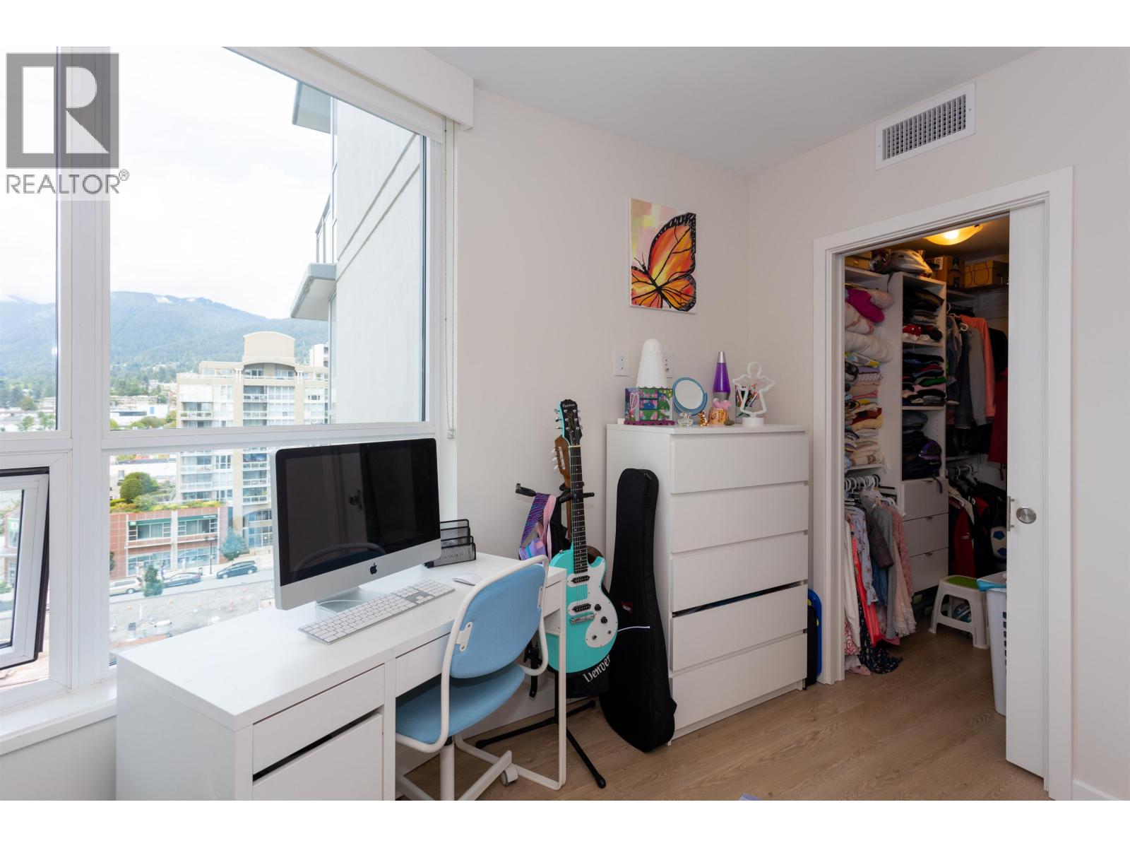 707 112 E 13TH STREET, North Vancouver