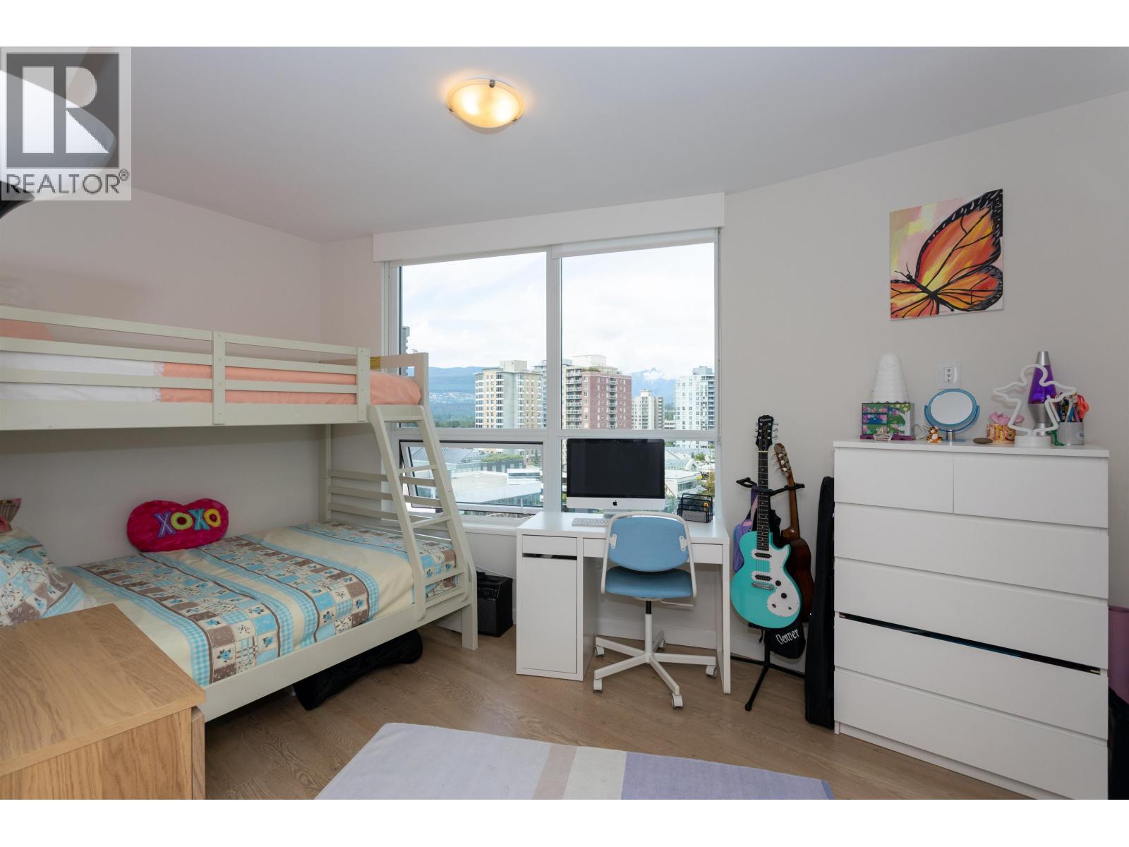 707 112 E 13TH STREET, North Vancouver
