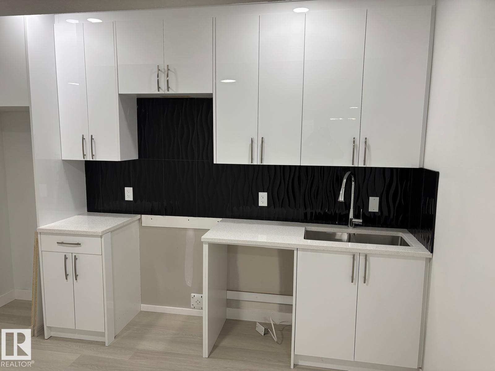 8090 KIRIAK LI SW - 60