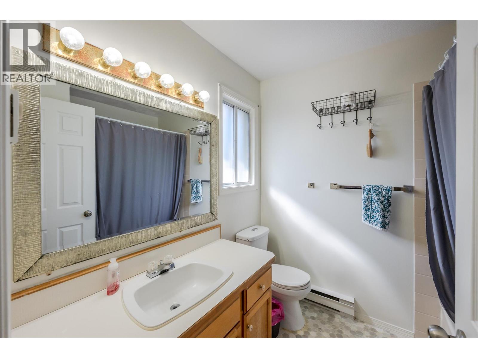 #106 1006 King Street - 27
