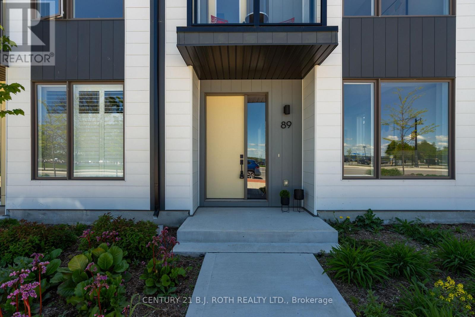 89 LIGHTFOOT DRIVE - 4