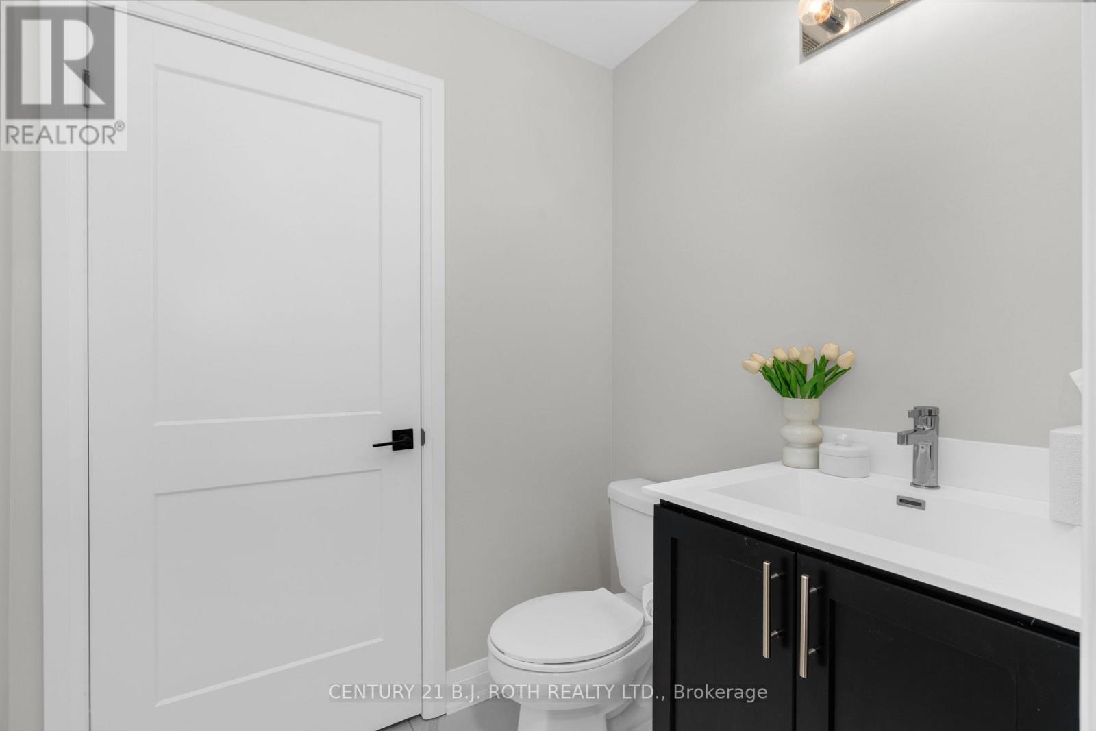 89 LIGHTFOOT DRIVE - 23