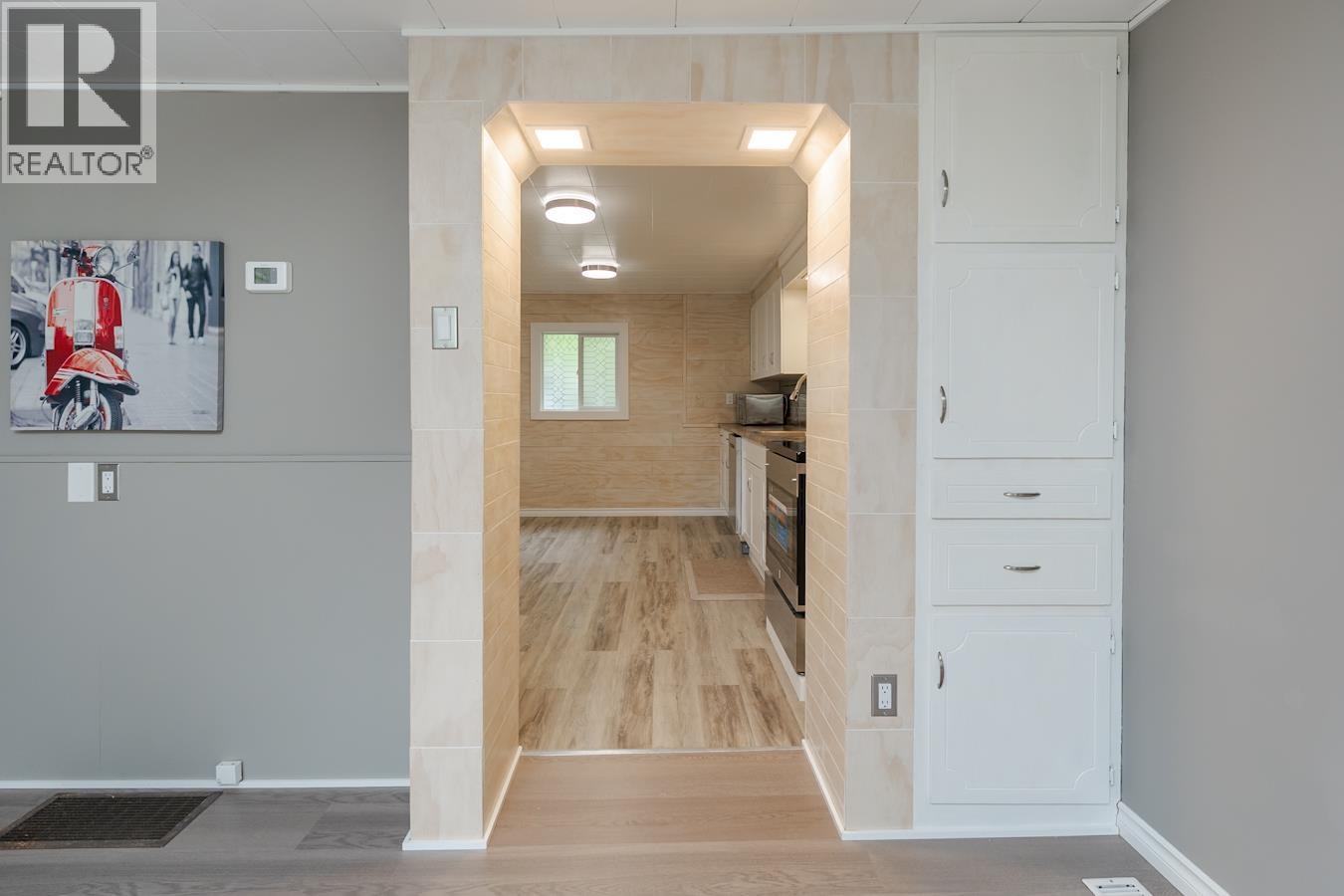 3910 E KENWORTH ROAD - 15