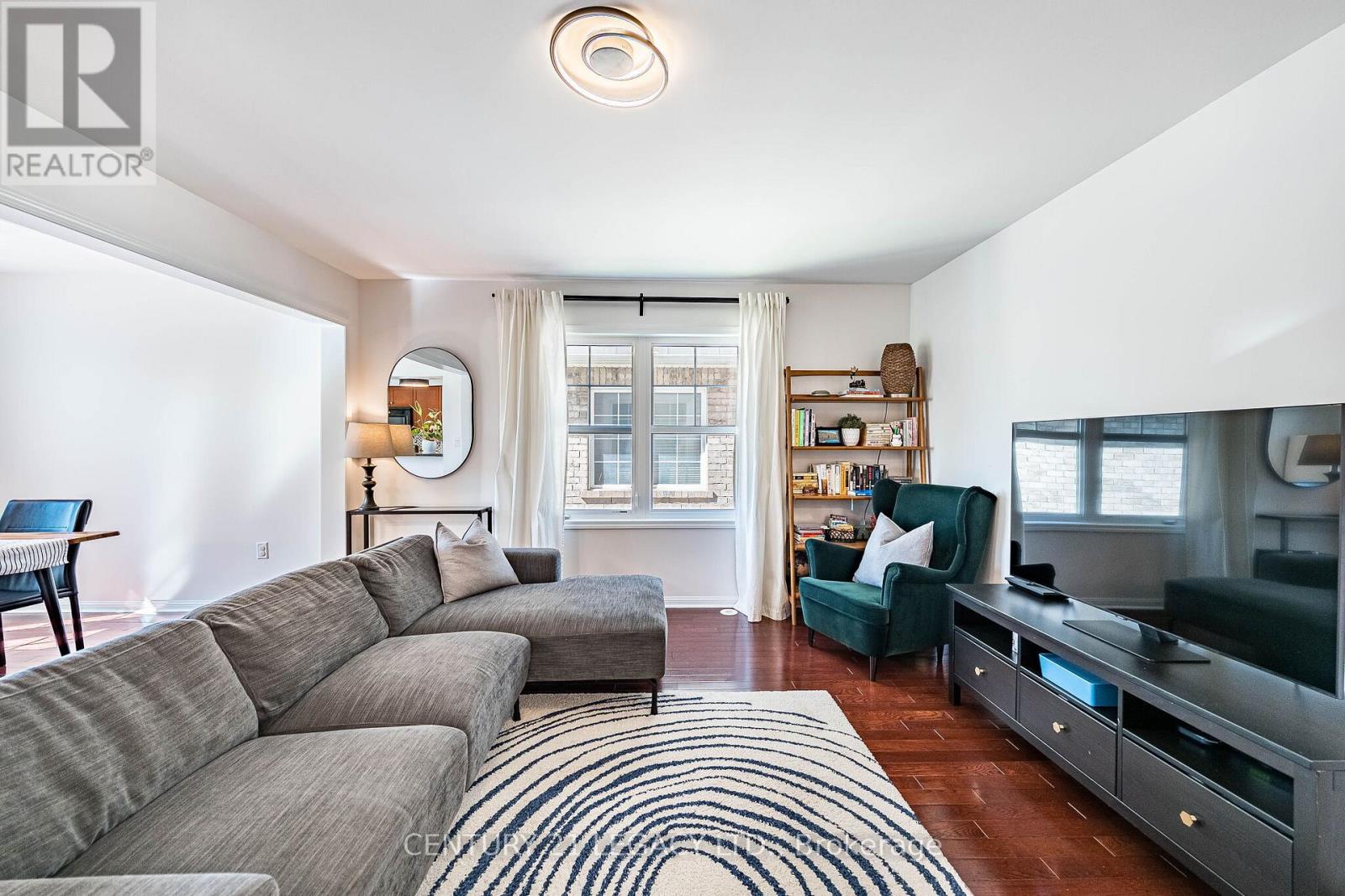 579 SPEYER CIRCLE N - 13