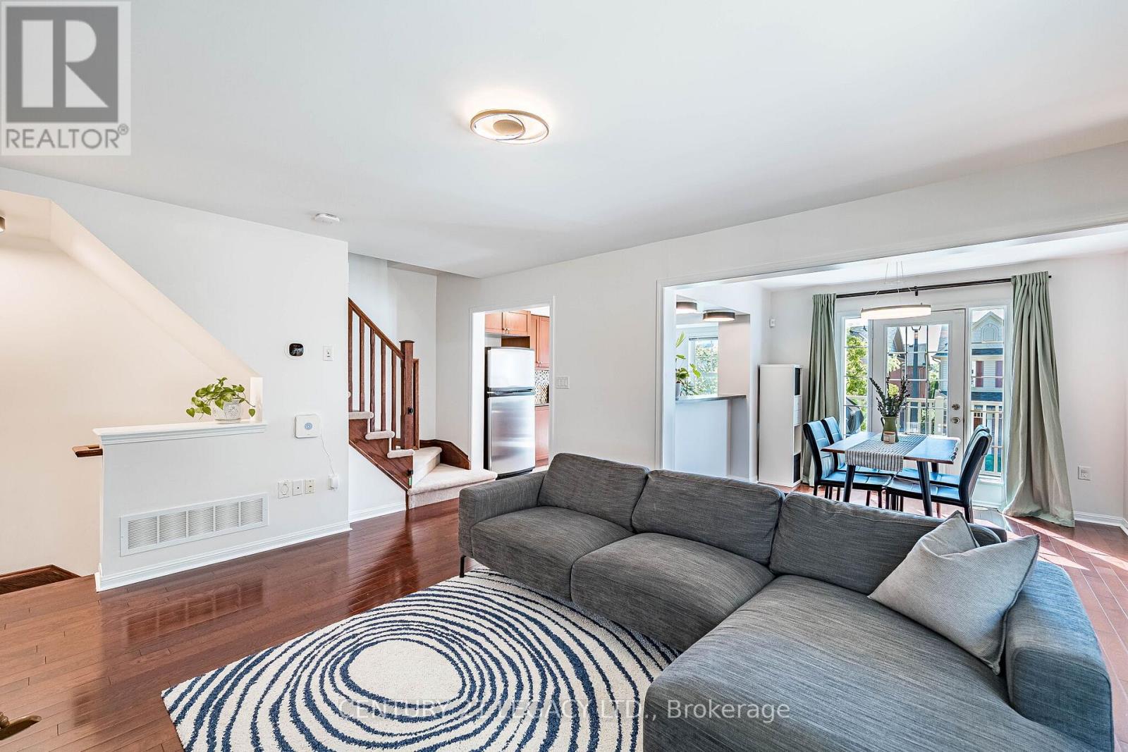 579 SPEYER CIRCLE N - 15