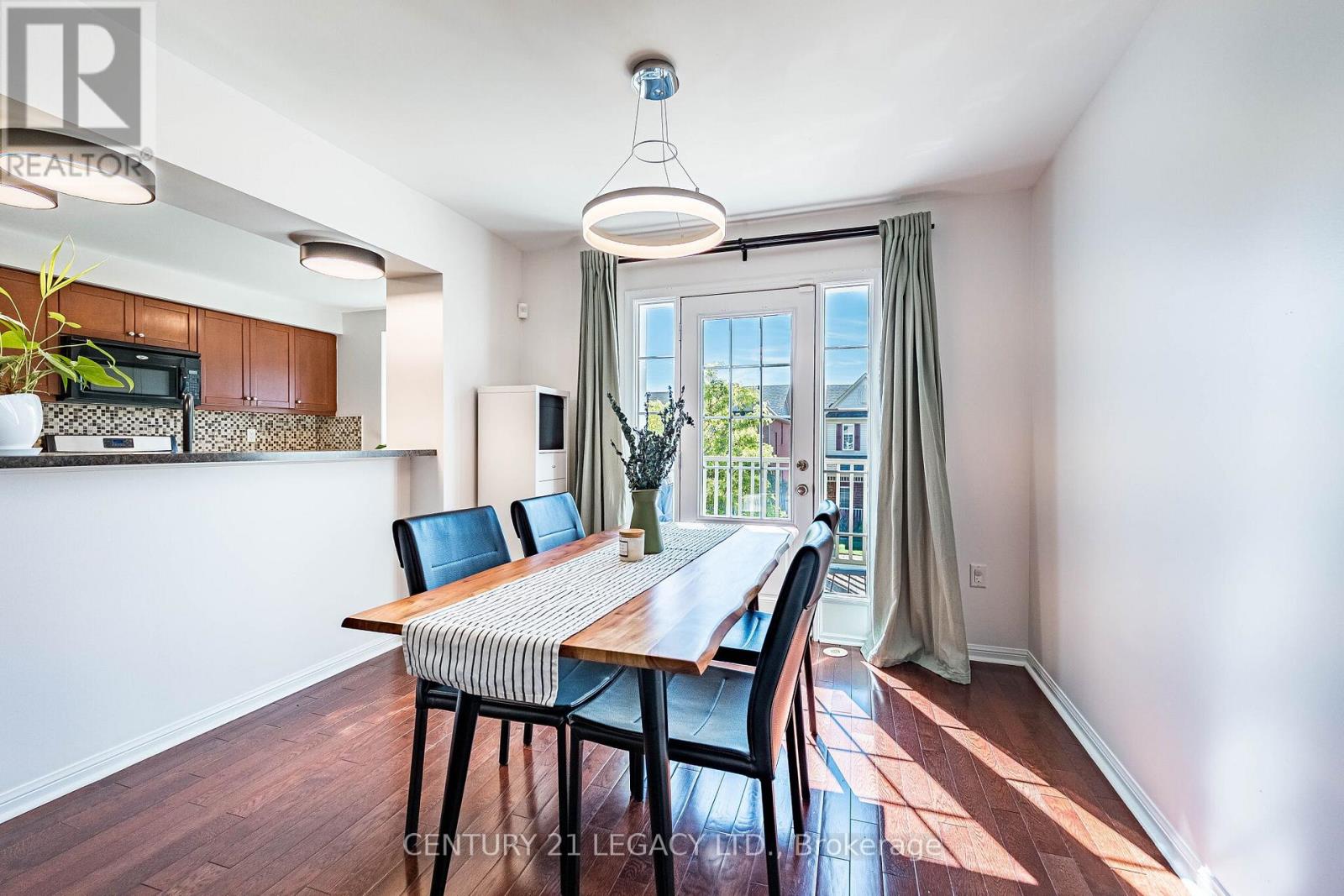 579 SPEYER CIRCLE N - 16