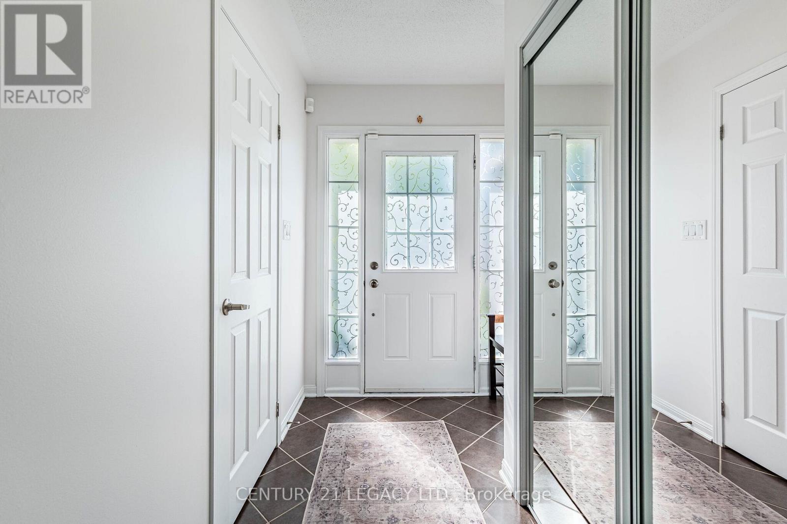 579 SPEYER CIRCLE N - 4