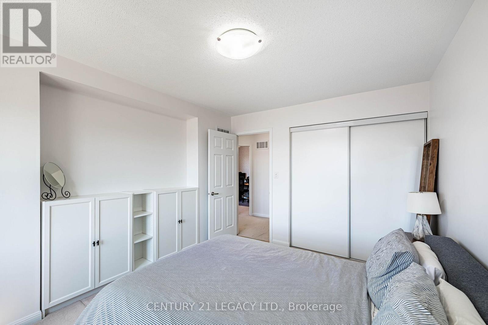 579 SPEYER CIRCLE N - 40