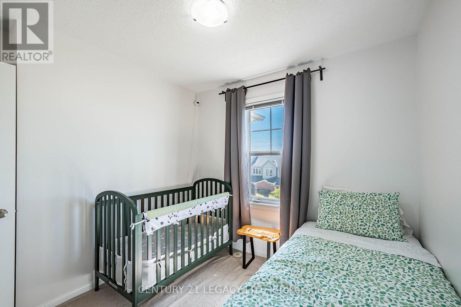 579 SPEYER CIRCLE N - 42