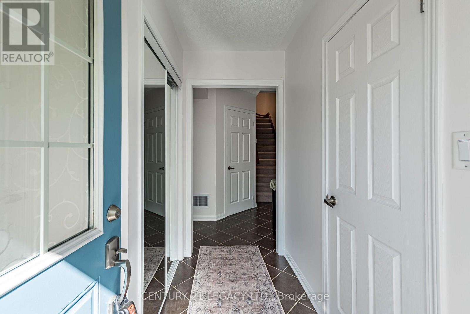 579 SPEYER CIRCLE N - 5