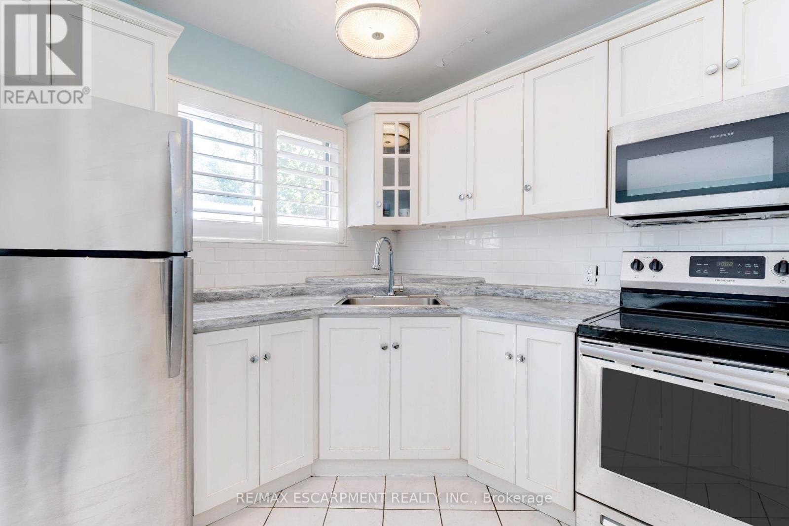 #17 2373 KING STREET E - 9