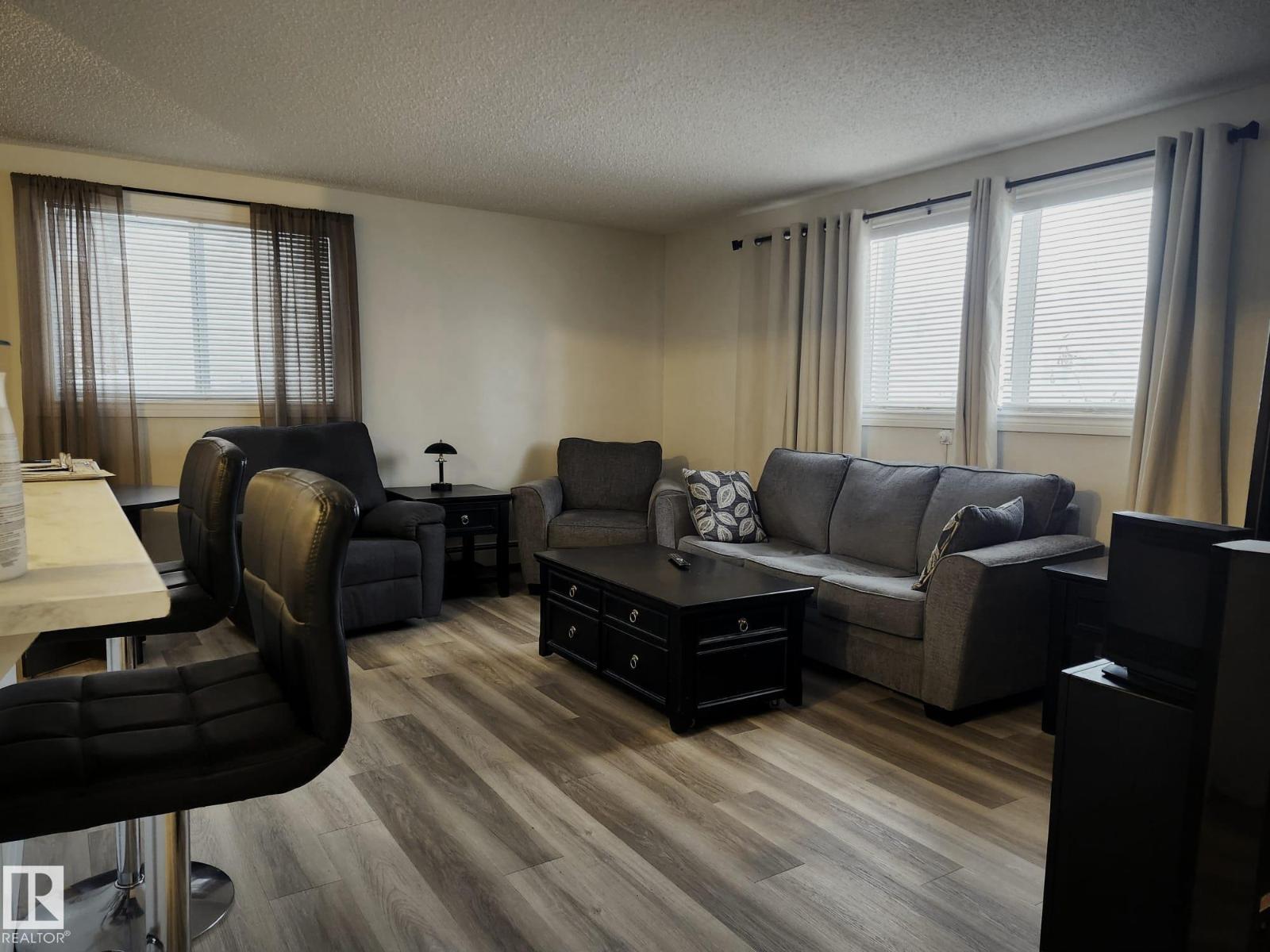 #4 6120 118 AV NW - photo 4
