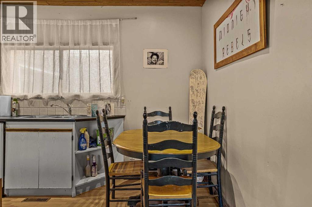 11 Fortress Mountain Way - 12