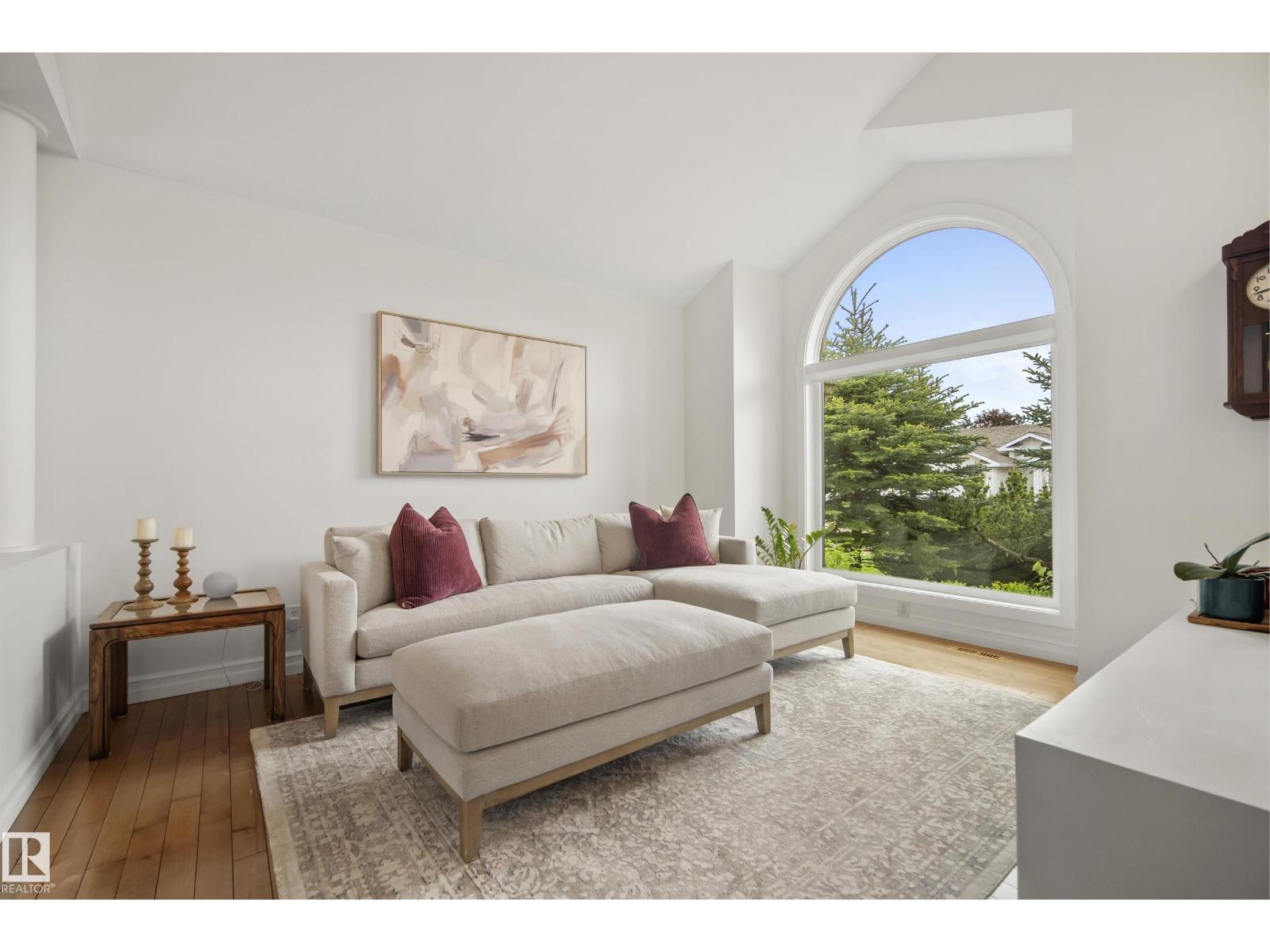 11256 10 AV NW - photo 5