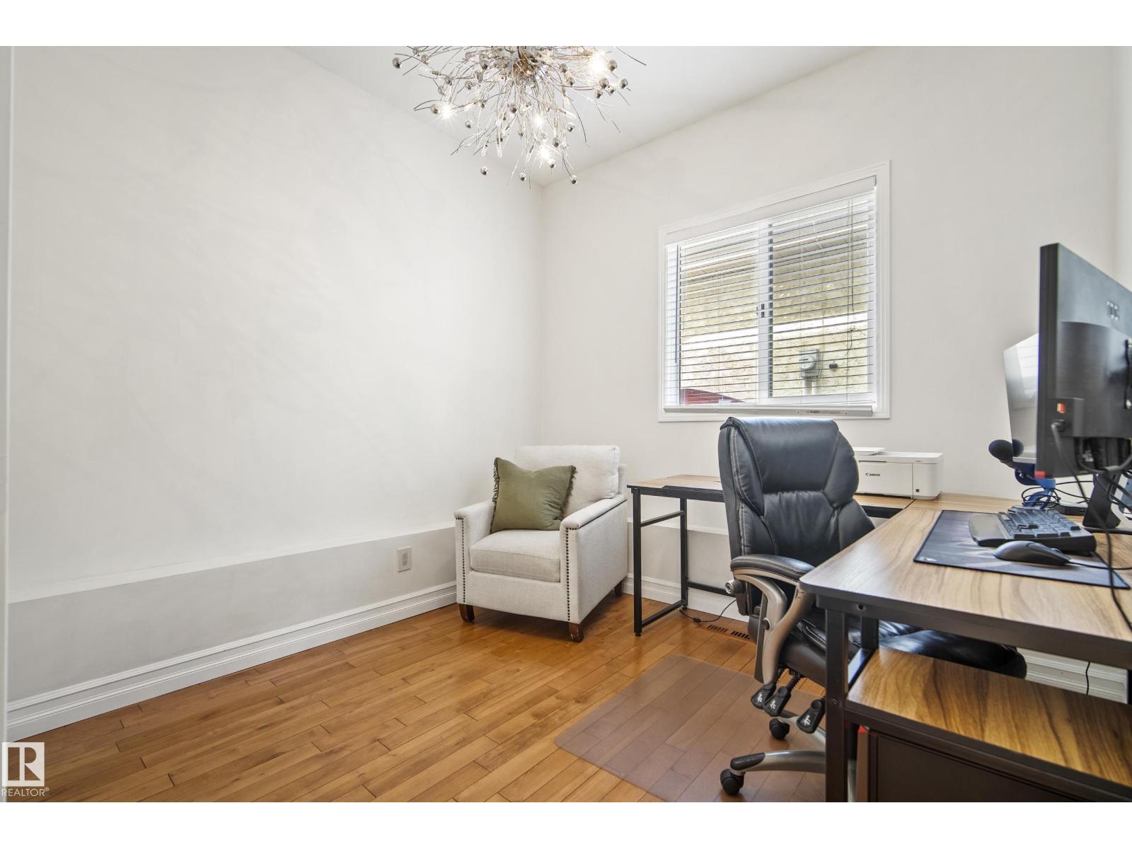 11256 10 AV NW — photo 22