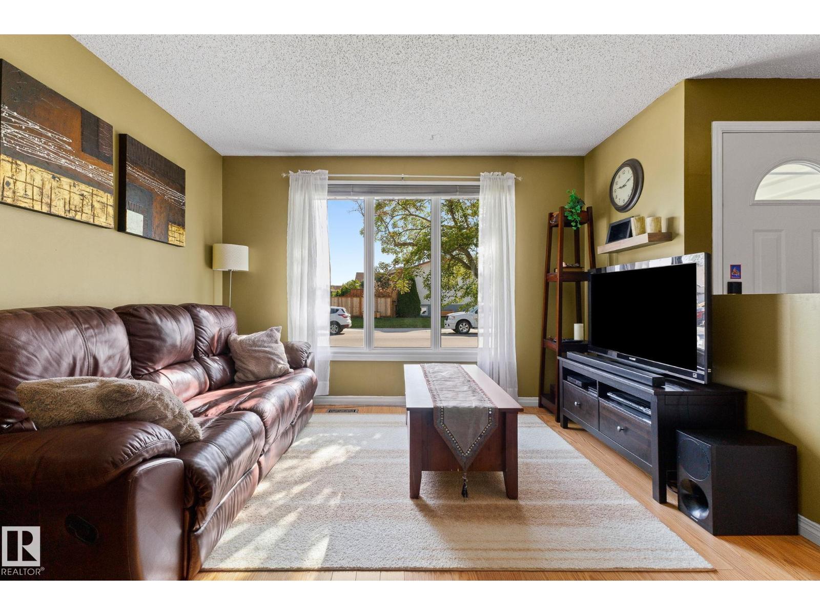 17132 103 ST NW - 6