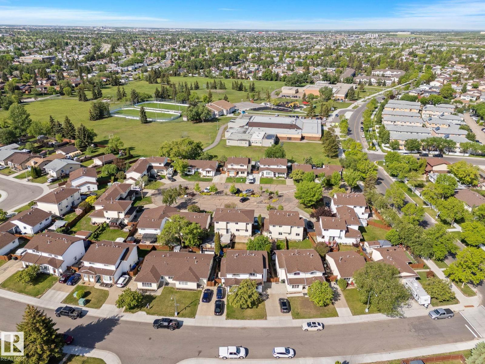17132 103 ST NW - 41