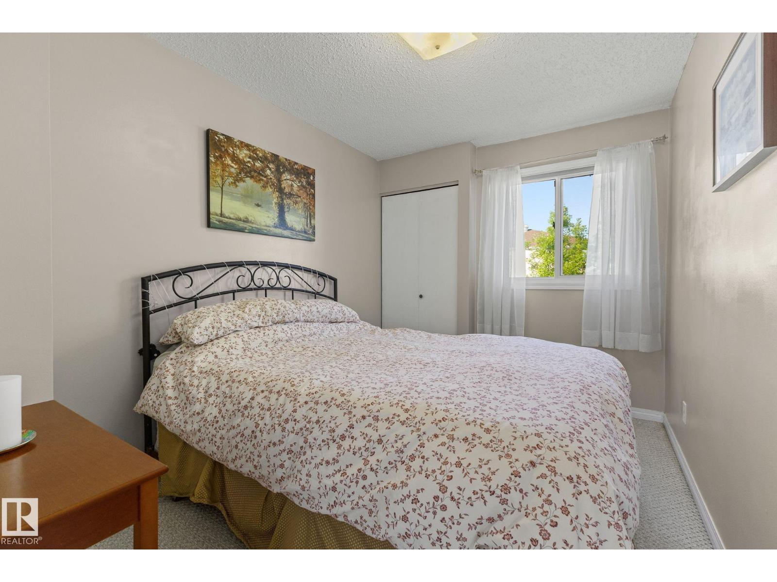 17132 103 ST NW - 16