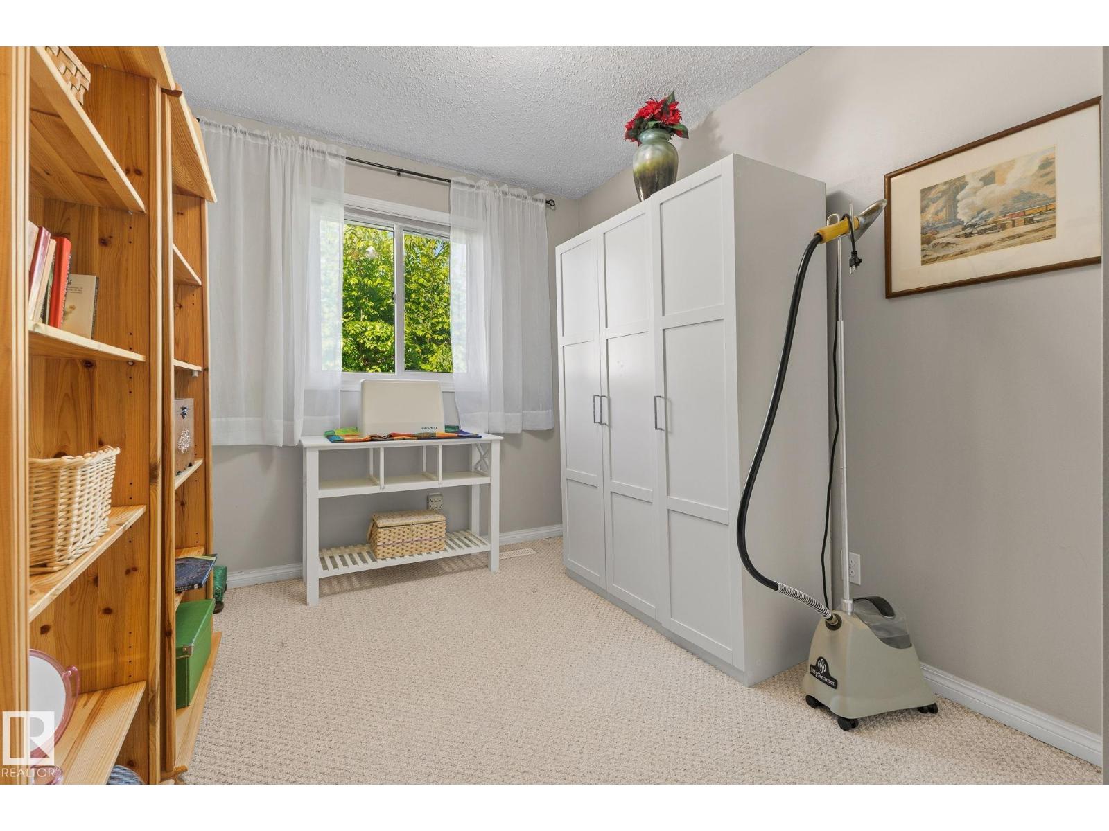17132 103 ST NW - 20