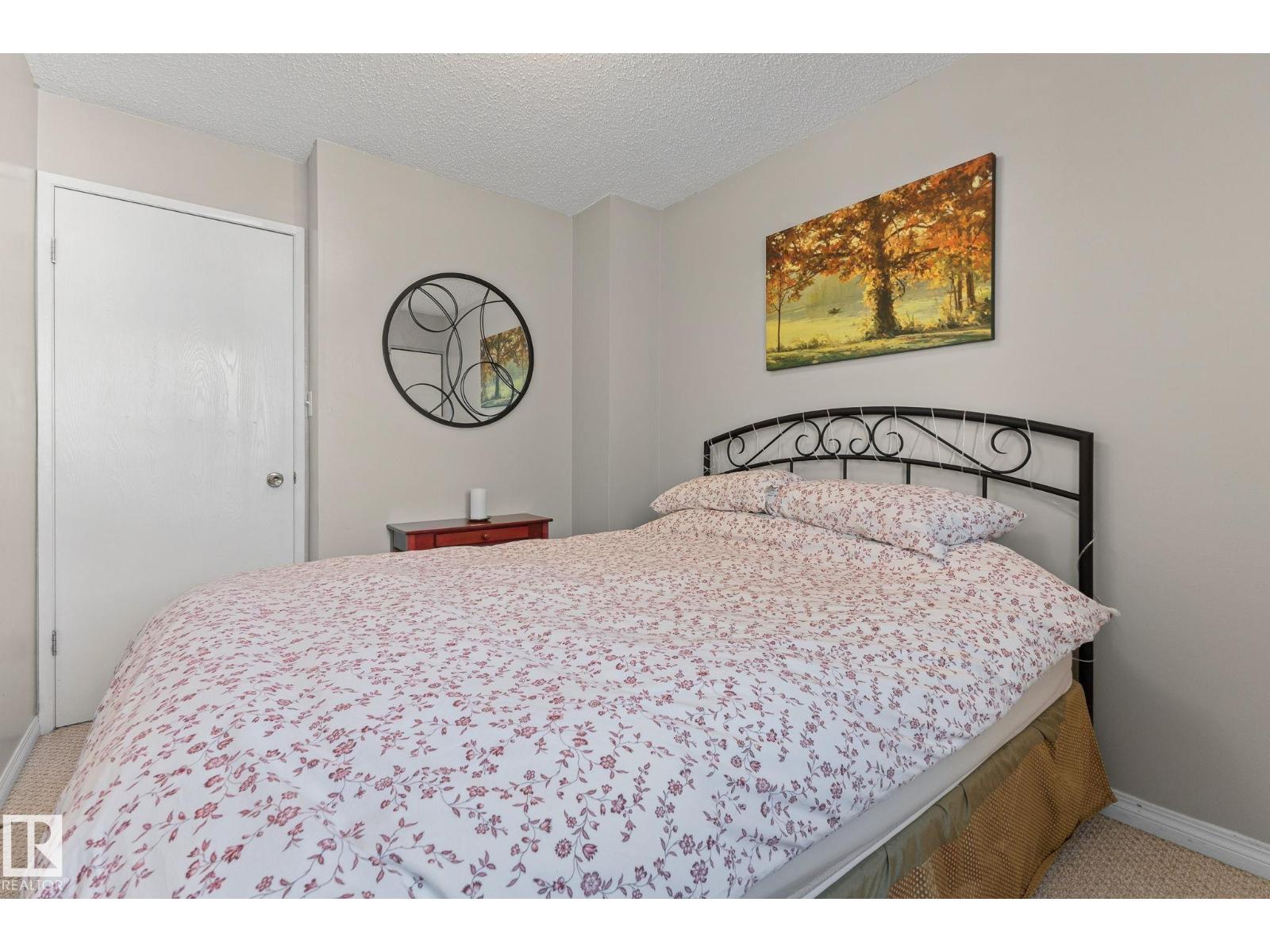 17132 103 ST NW - 17