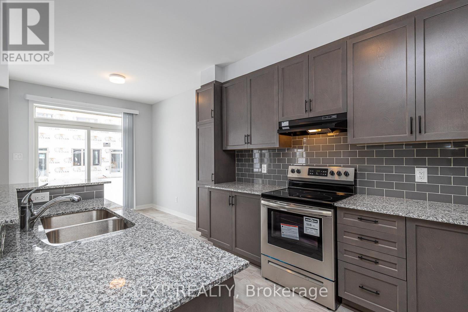 4 Bed, 3 Bath House for Rent in Ottawa – 210 ORMISTON CRESCENT, Ottawa – MLS# X13428884 - Image 10